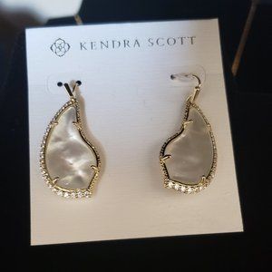 Beautiful Kendra Scott Mother-of-Pearl Earrings